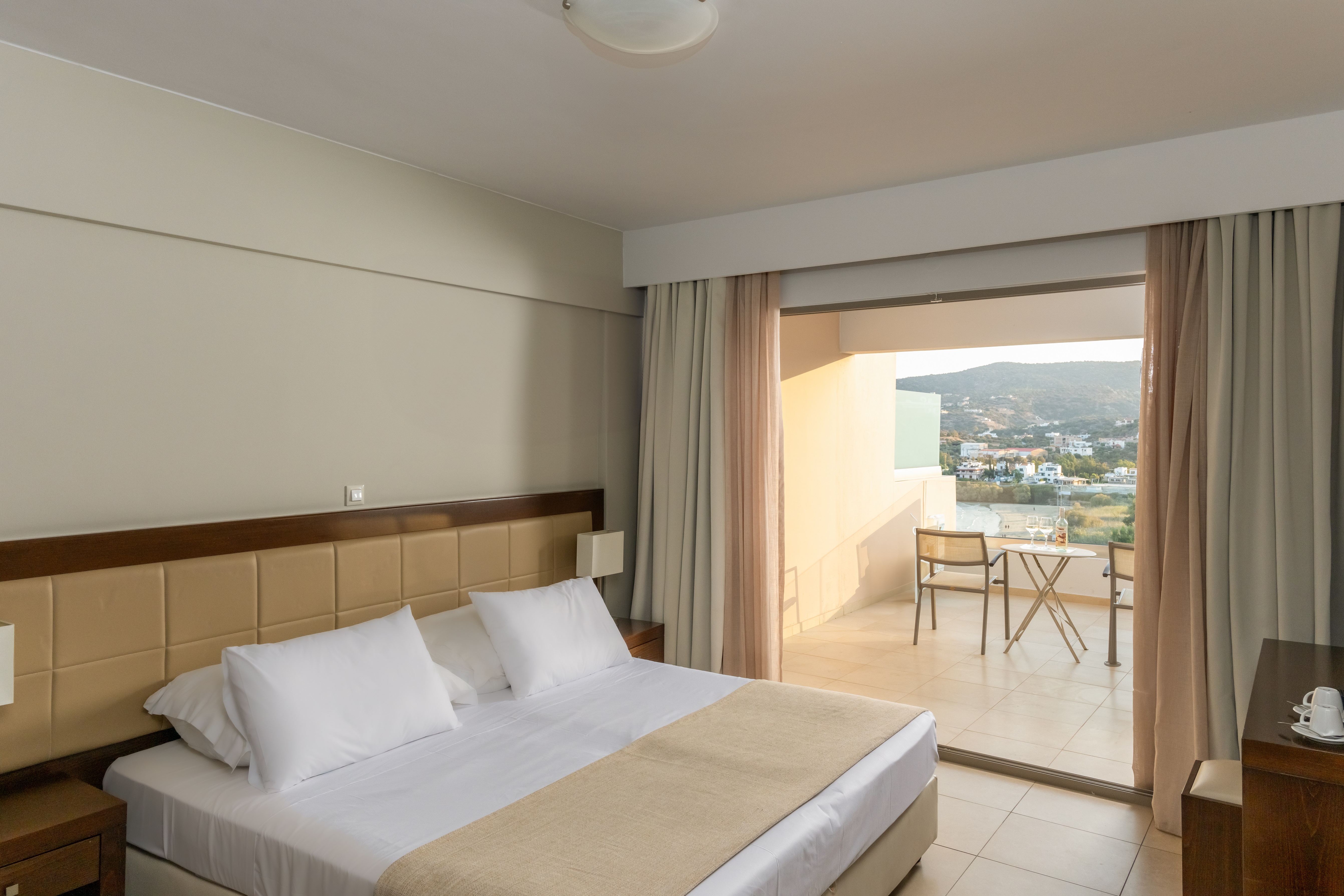 2 Bedrooms, Suite, Lateral Side Sea View