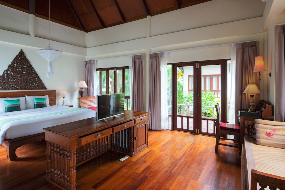 Royal Lanta Resort & Spa 28/71