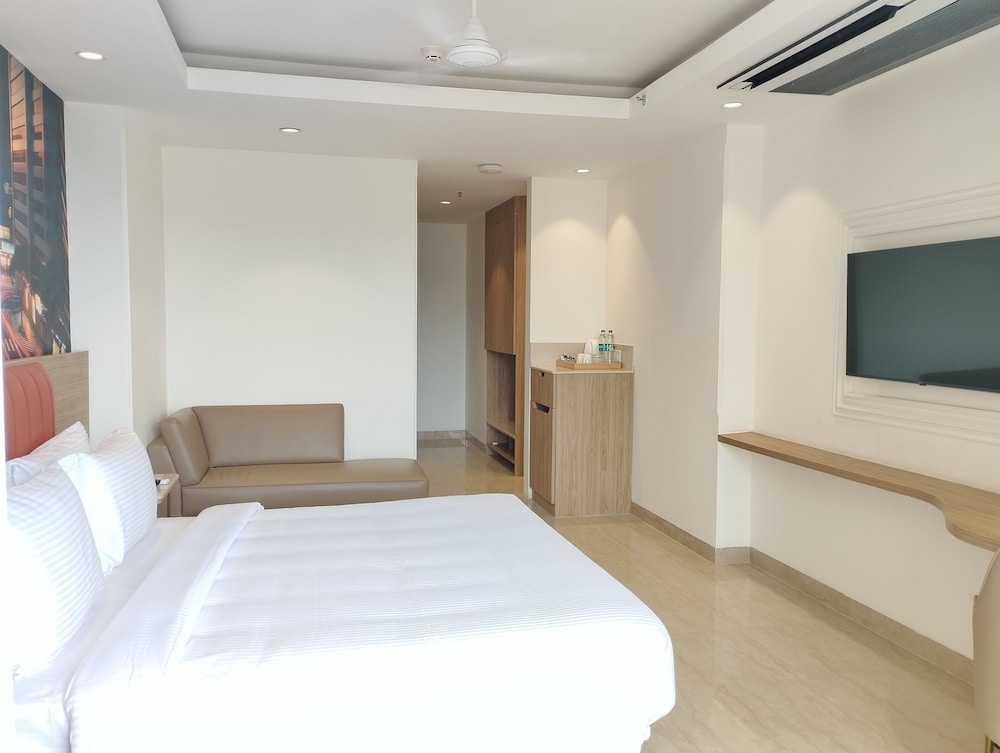 Alivaa Hotel Gurugram Sohna Road 25/60