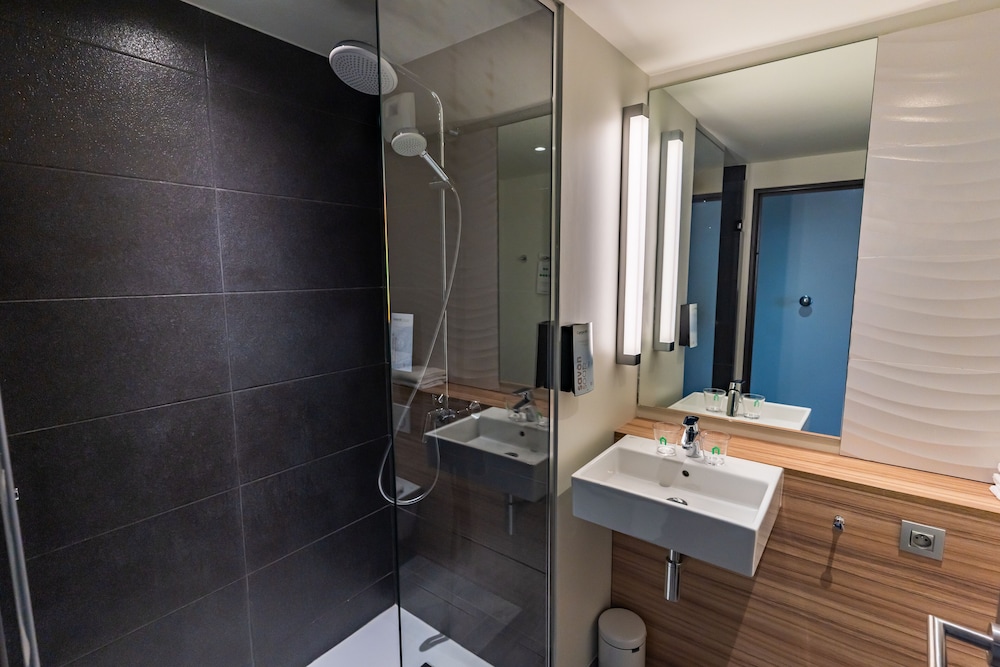 Hotel Campanile Montpellier Centre St Roch 61/62