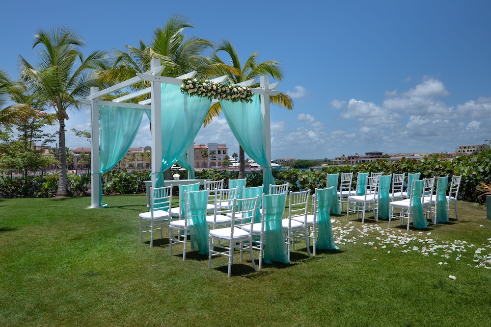 TRS Cap Cana Waterfront & Marina Hotel Adults Only All Inclusive Hotel 48/50