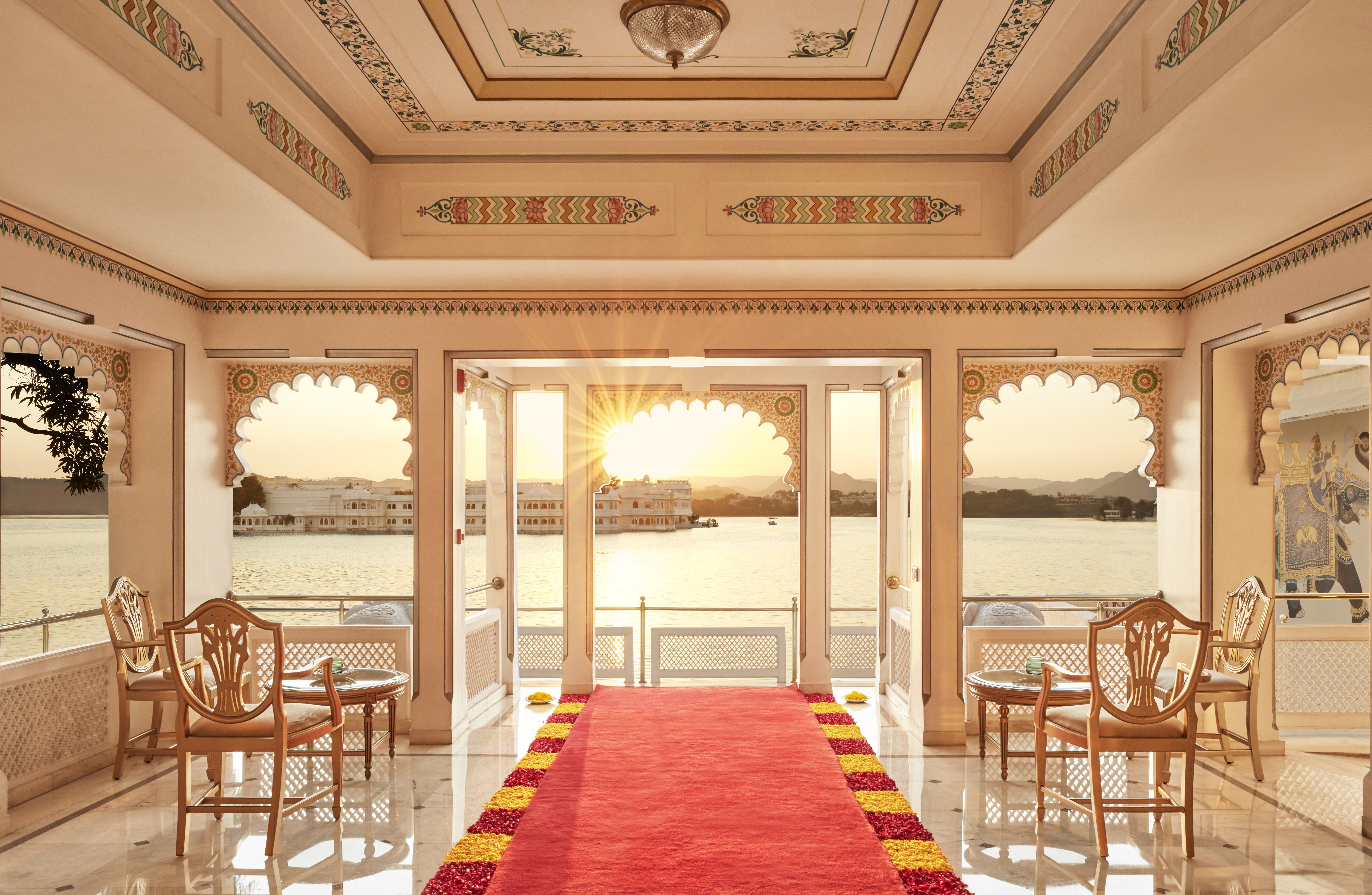 Taj Fateh Prakash Palace 40/54