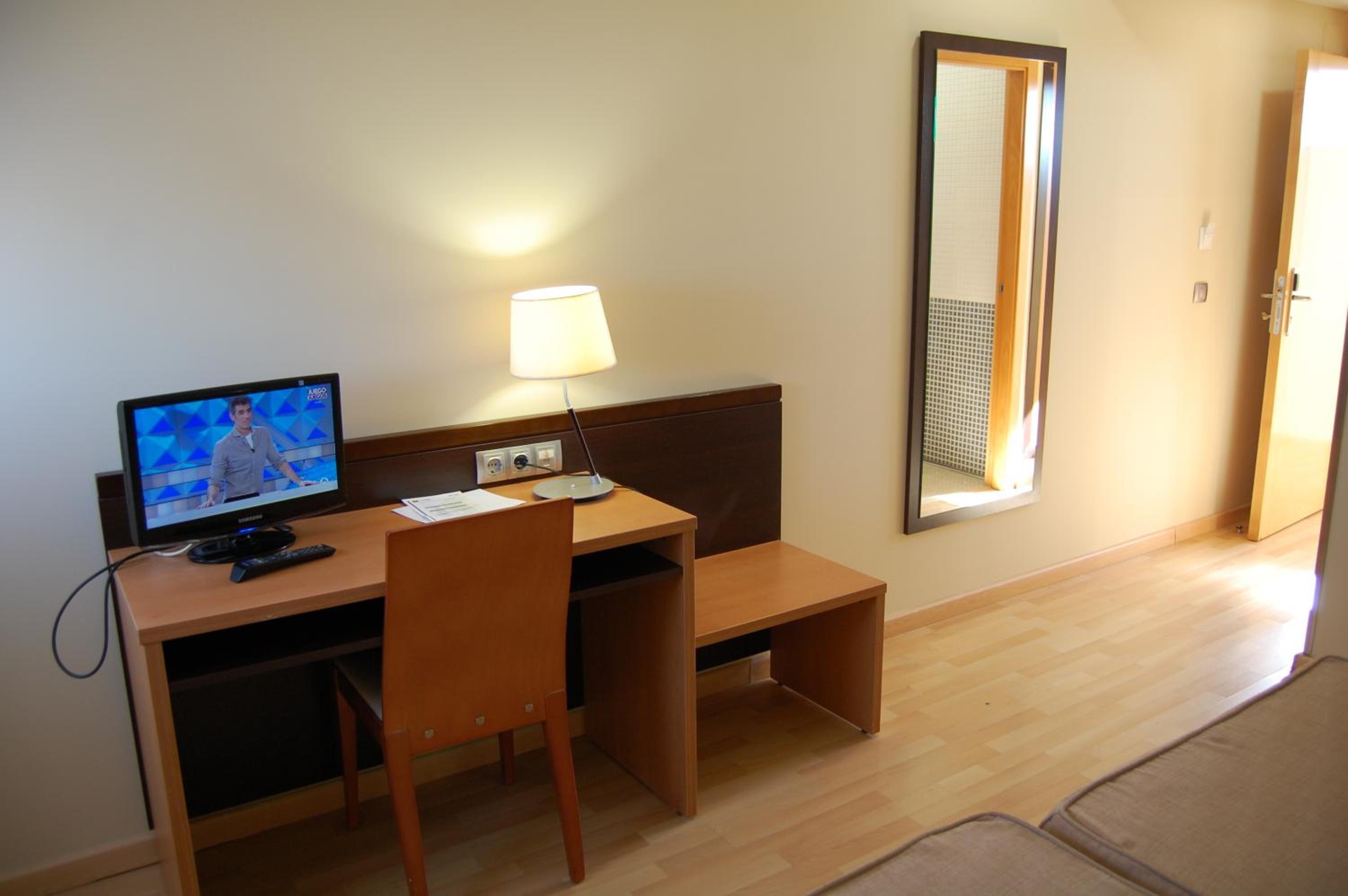 Hotel Castillo El Burgo 23/31