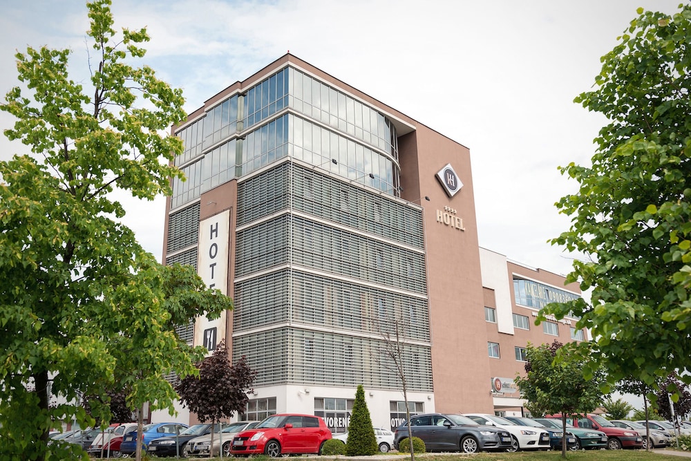 KOSICE HOTEL 4/47