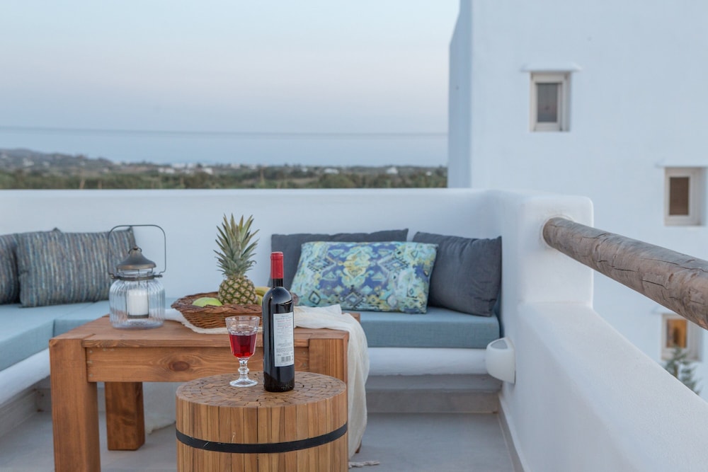 Naxian Lounge Villas 31/50
