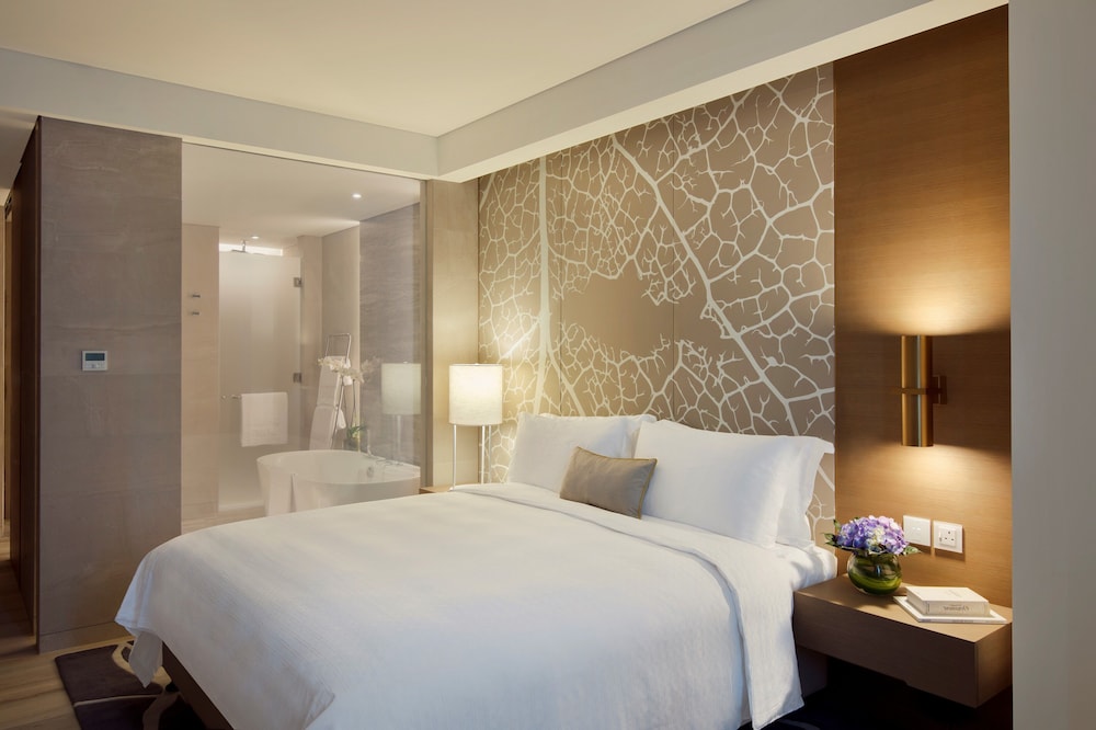 CONNECTING, FAMILY, MULTIPLE BEDS