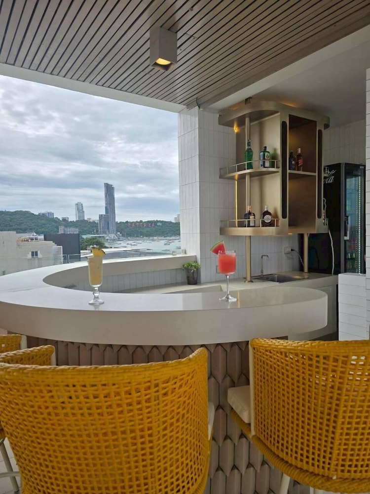 HOUSE HOTEL Central Pattaya 48/58