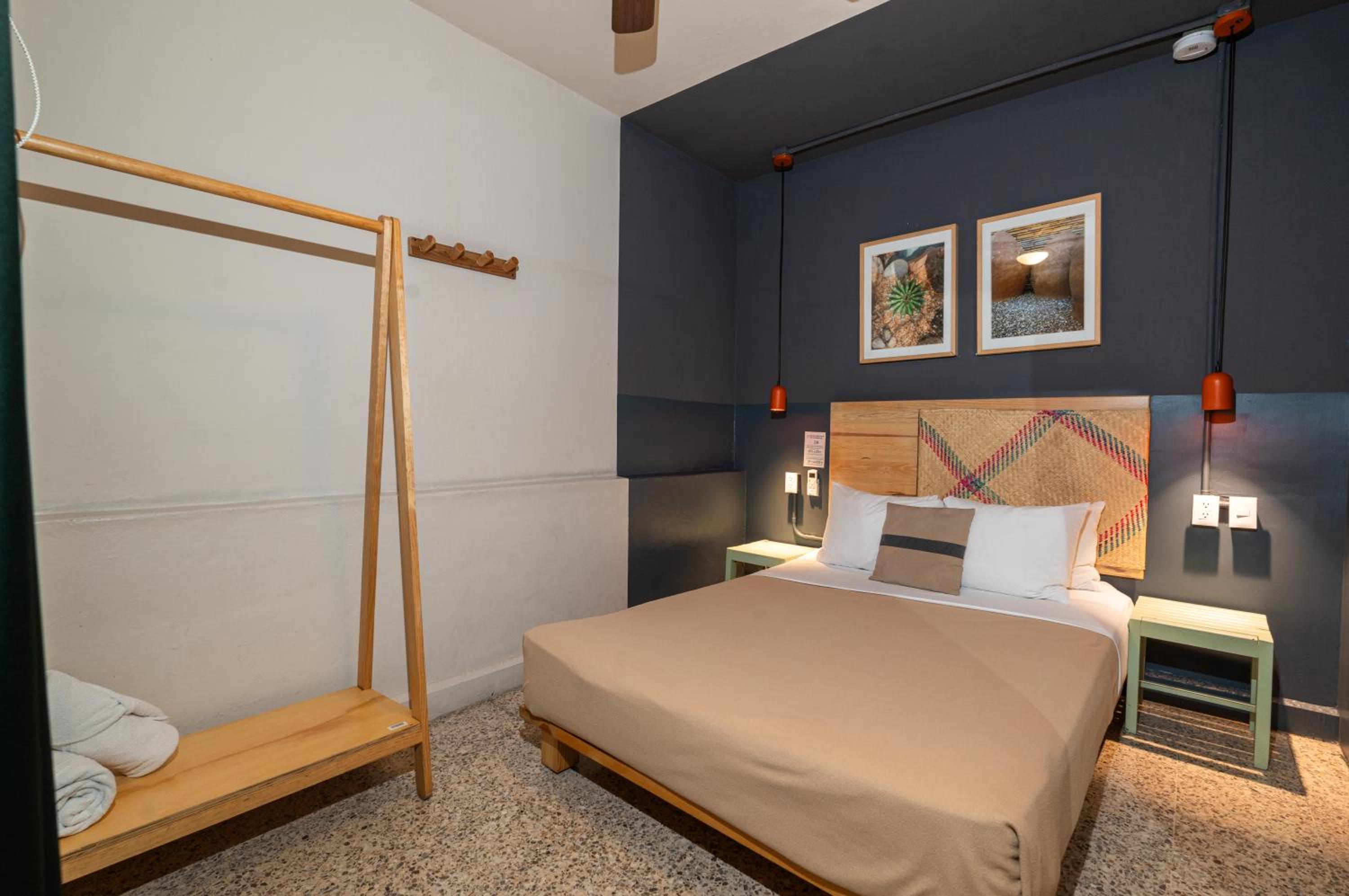 Room, Shared Bathroom, Small