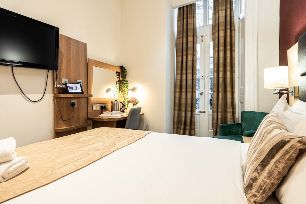 Lancaster Court Hotel 30/57
