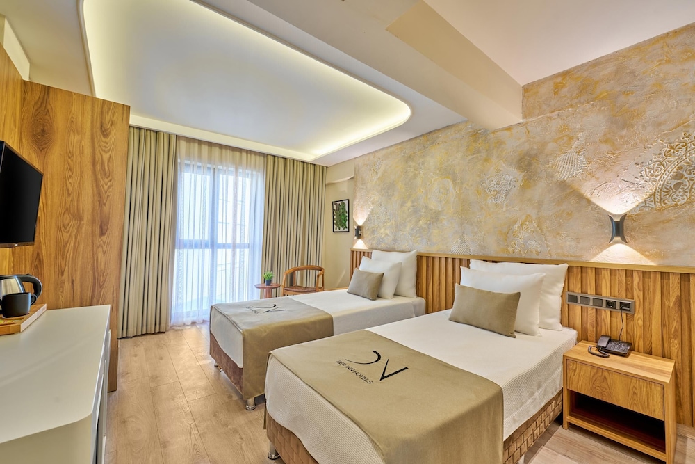 Der Inn Hotel Lara 34/58