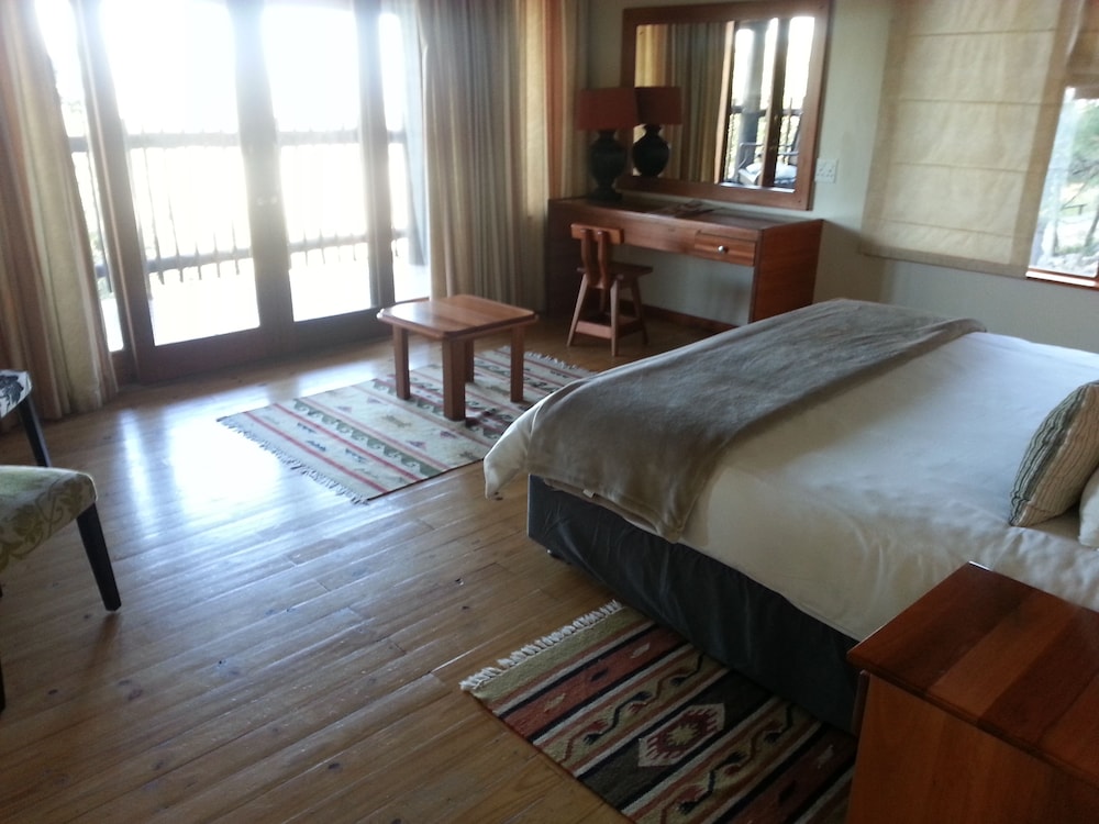 Ebundu Lodge 24/79