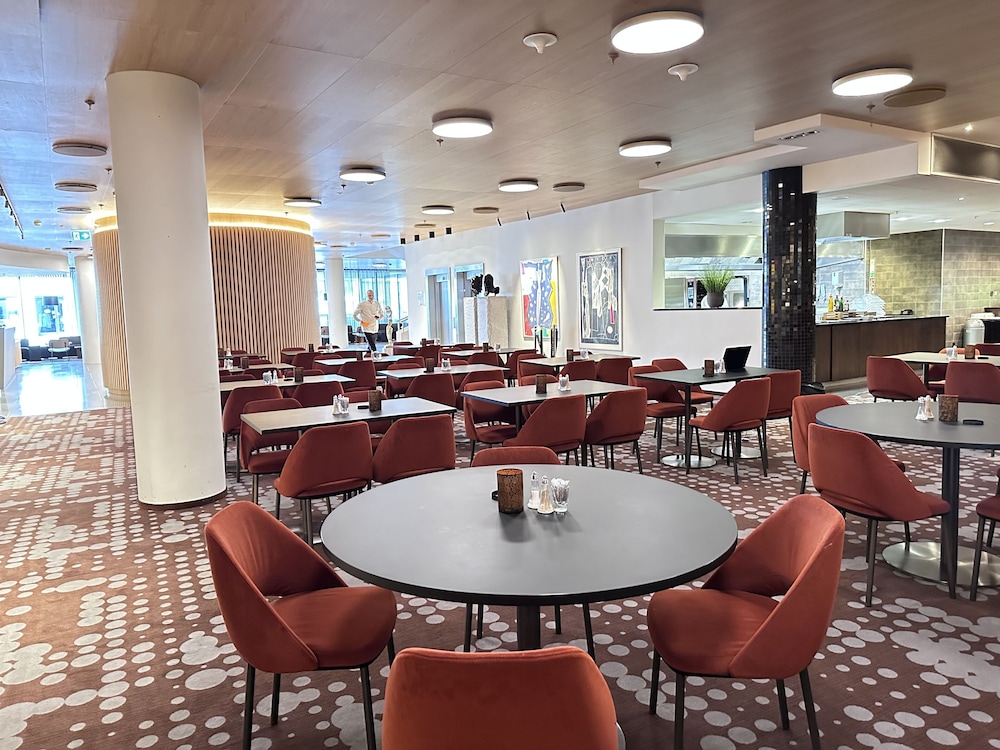 Scandic Parken 51/65