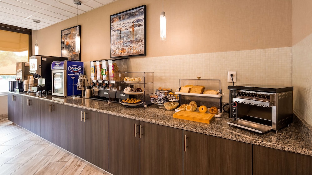 Best Western Fairfax 21/27