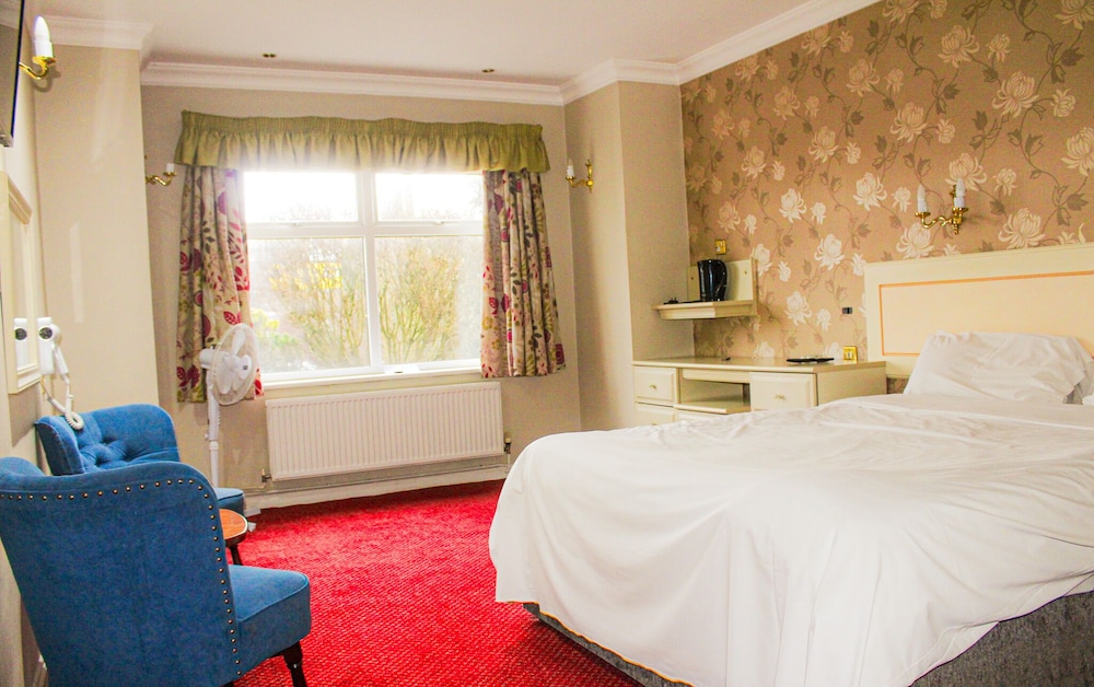 CONSORT HOTEL 14/51