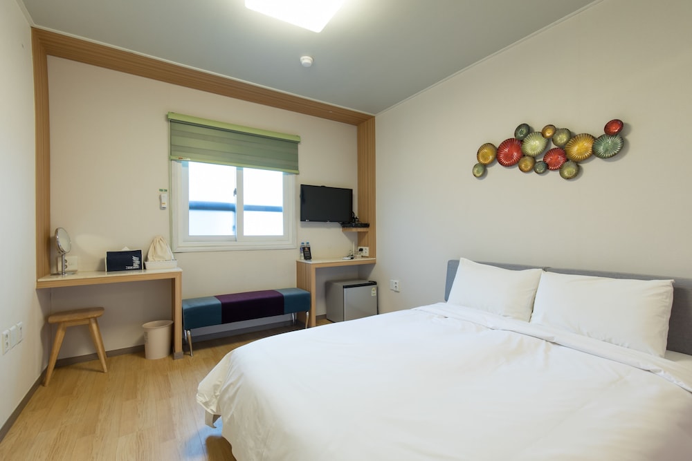 Uniqstay Hostel And Suite 8/46