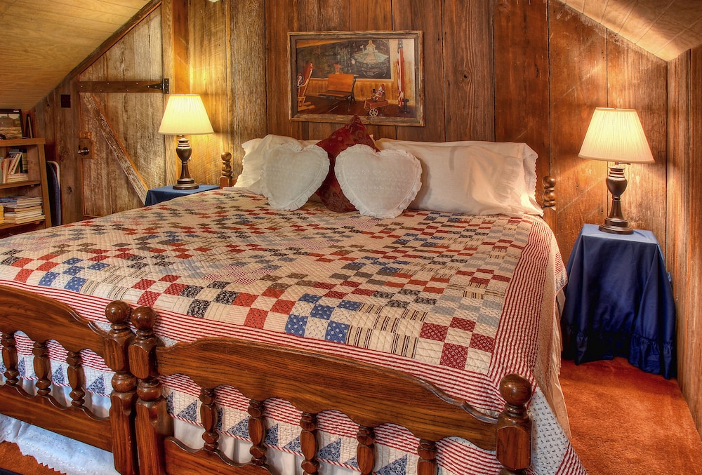 Kuebler Waldrip Haus Bed and Breakfast 3/50