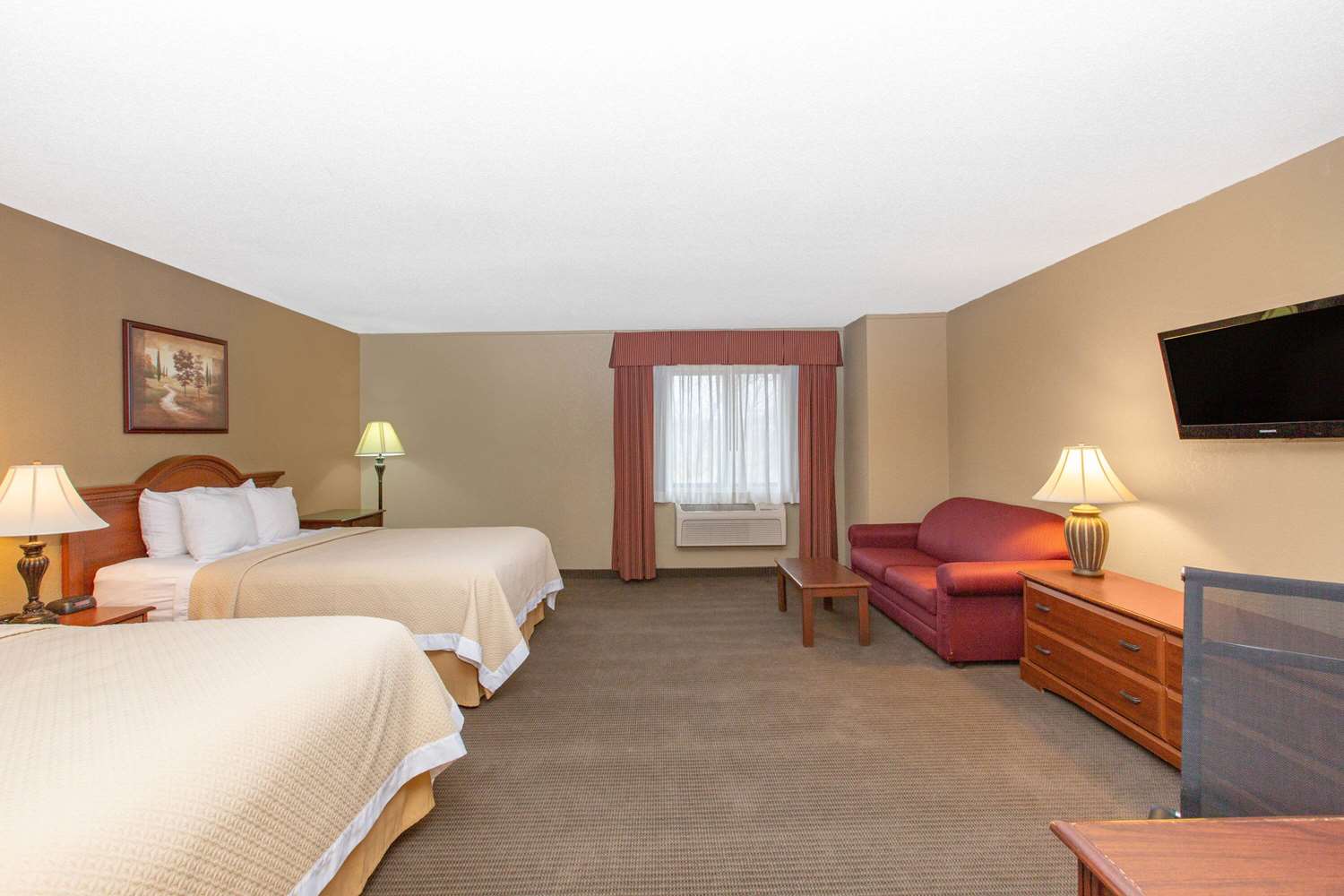 Days Inn by Wyndham Salina I-70 7/27