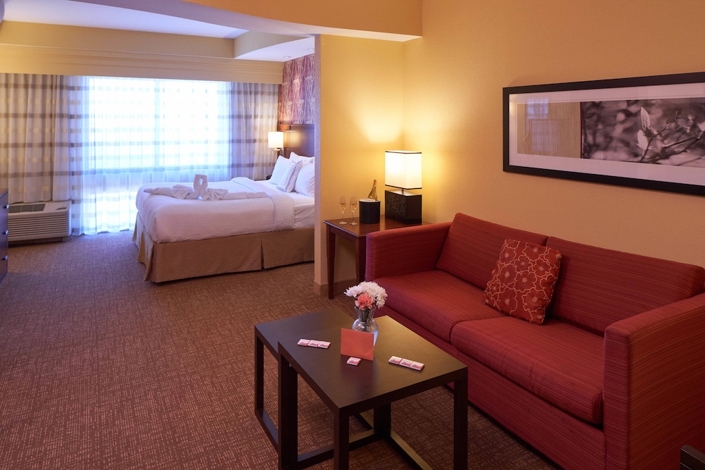 Courtyard by Marriott Evansville East 29/57