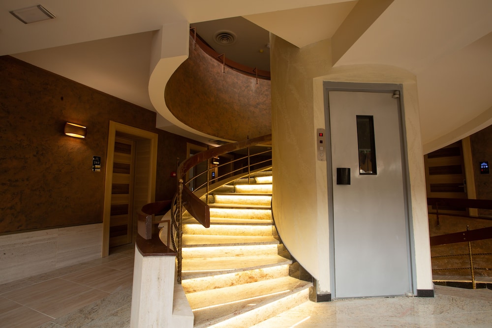 Hotel Vrbak 15/36