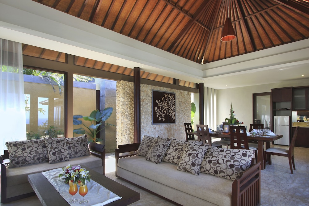 Ulu Segara Luxury Suites Villas 32/50