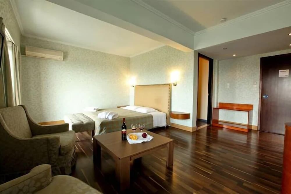 Galaxy Hotel 22/50