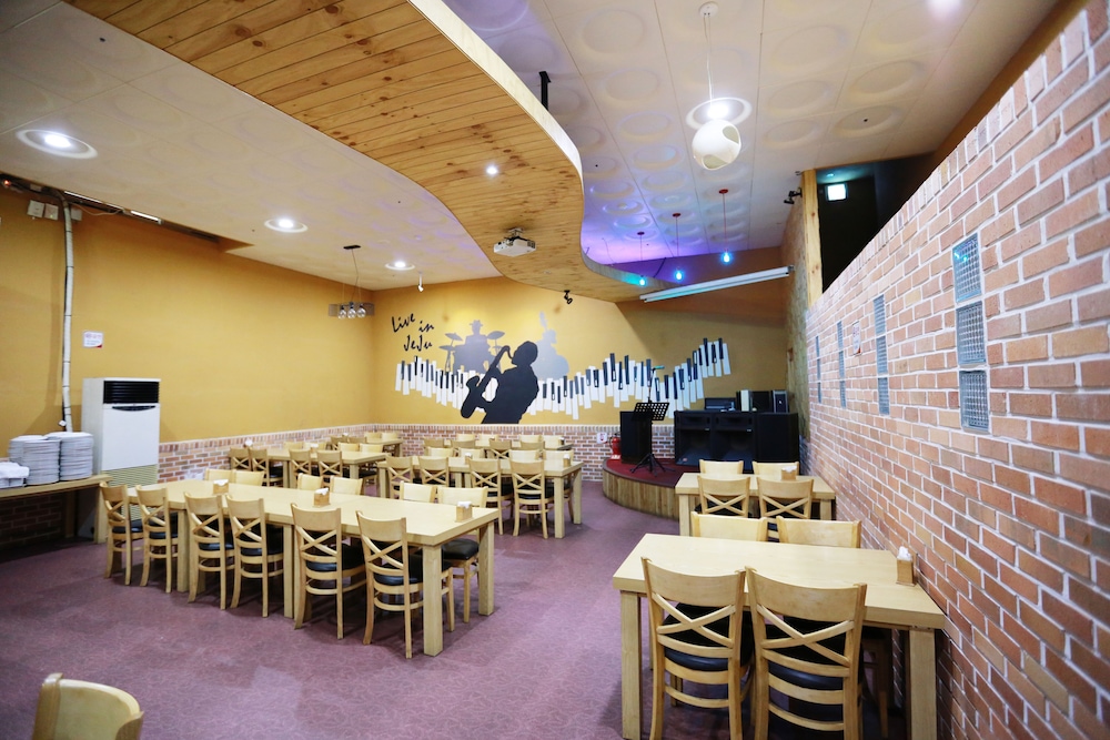 Olle Tourist Hotel 32/40