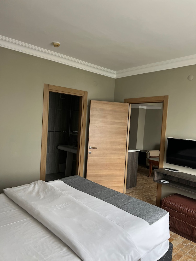 غرفة سوبيريور بسرير مزدوج، Grand Park Hotel Corlu 2/10