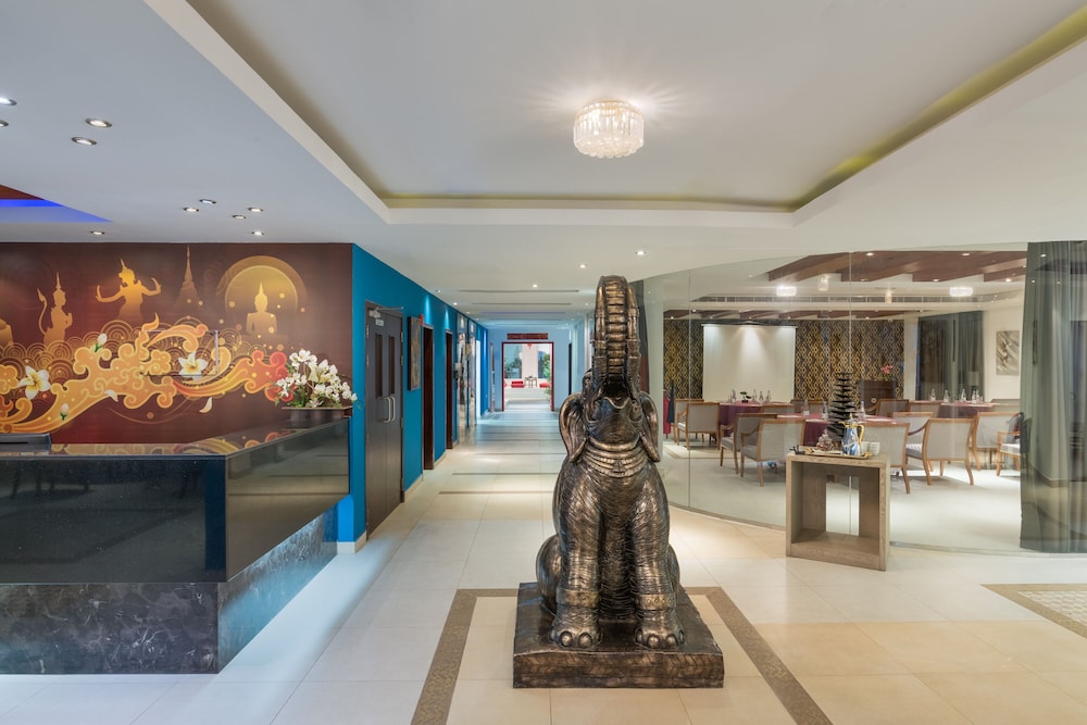 Al Hail Waves Hotel Managed By Centara 65/78