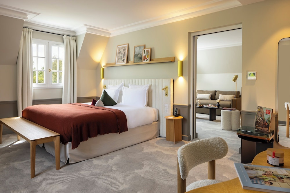 Signature, Suite, King Bed, Sofa, Hostellerie La Briqueterie 2/5