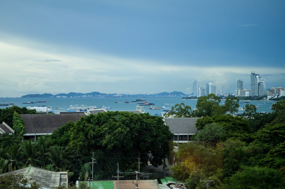 Signature Pattaya 65/70