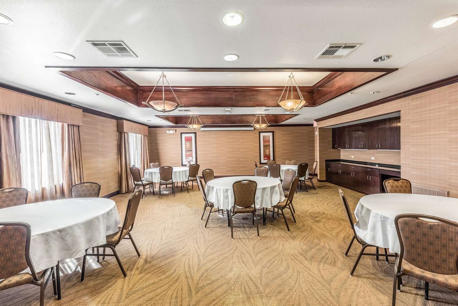 Red Lion Inn Suites Mineral Wells 10/15