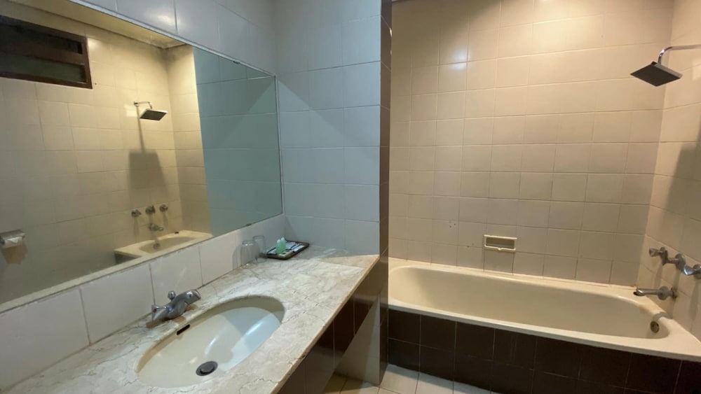 Grand Whiz Hotel Bromo 59/60