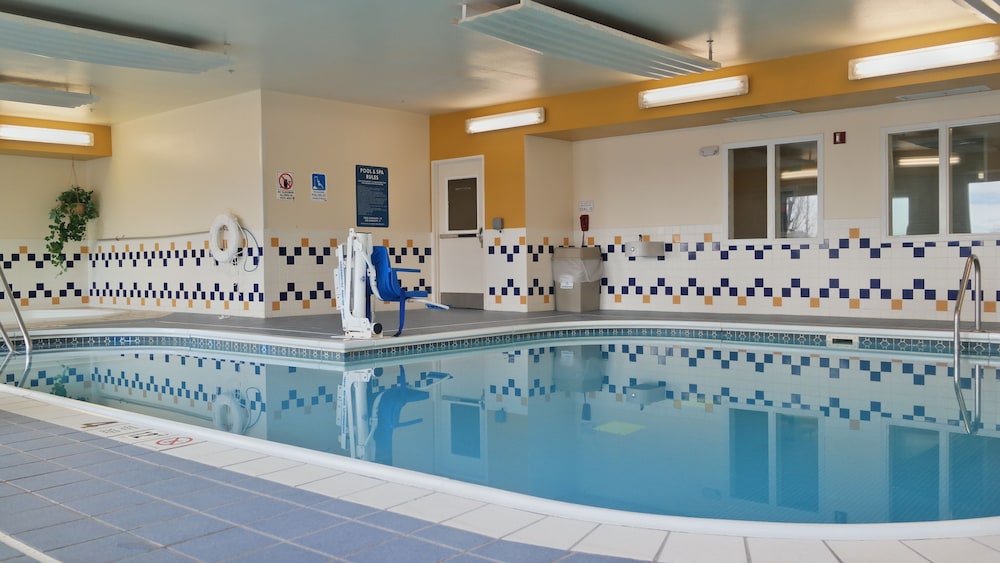 Quality Inn & Suites Loveland 6/34
