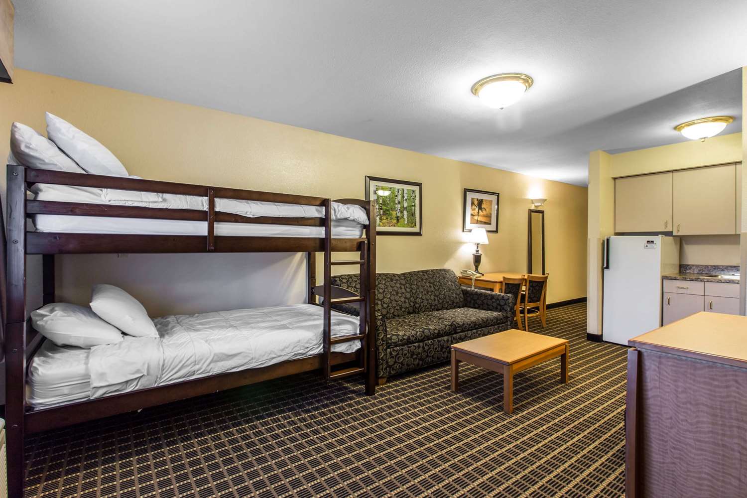 Quality Inn & Suites Silverthorne - Copper Mountain 9/21