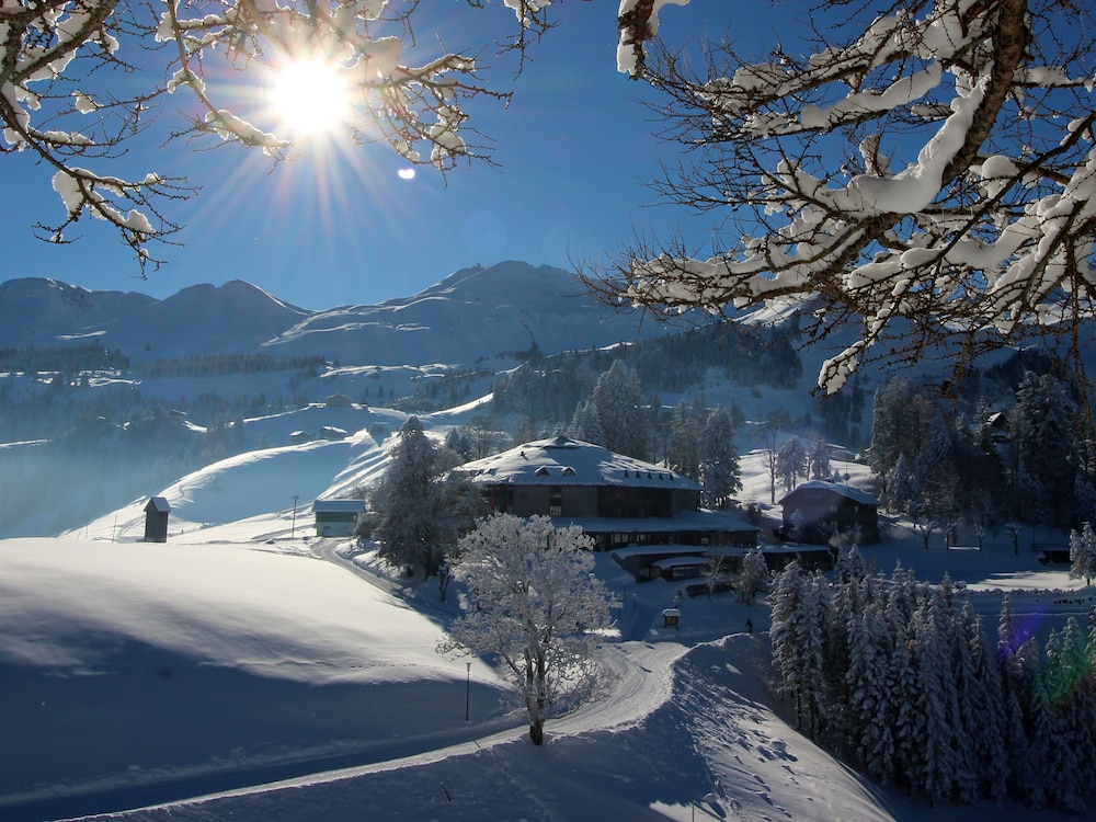 Seminar und Wellnesshotel Stoos 40/43