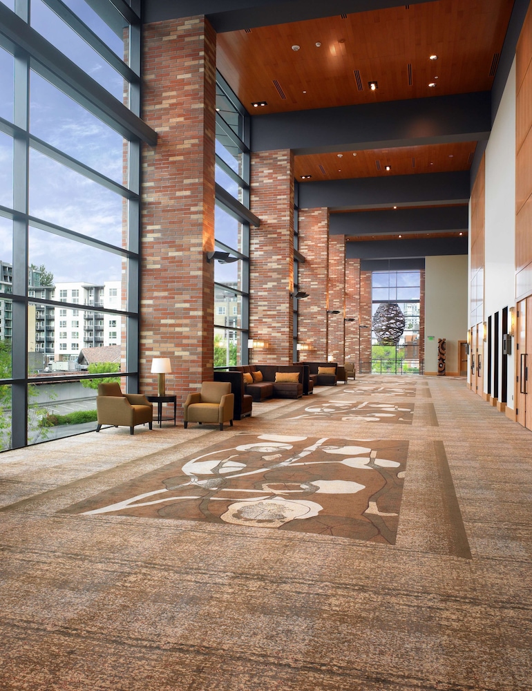 Hyatt Regency Bellevue 4/72
