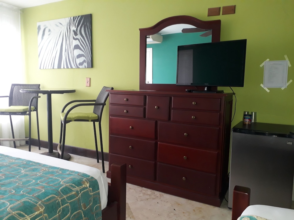 Terra Linda Resort 10/50
