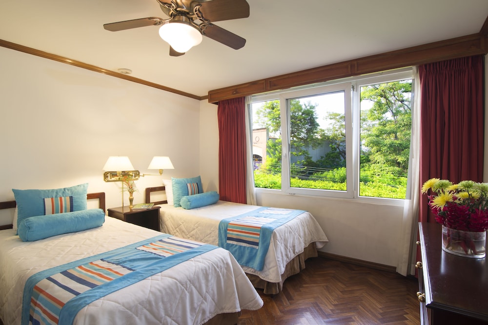 Aparthotel & Suites Villas Del Rio 8/50