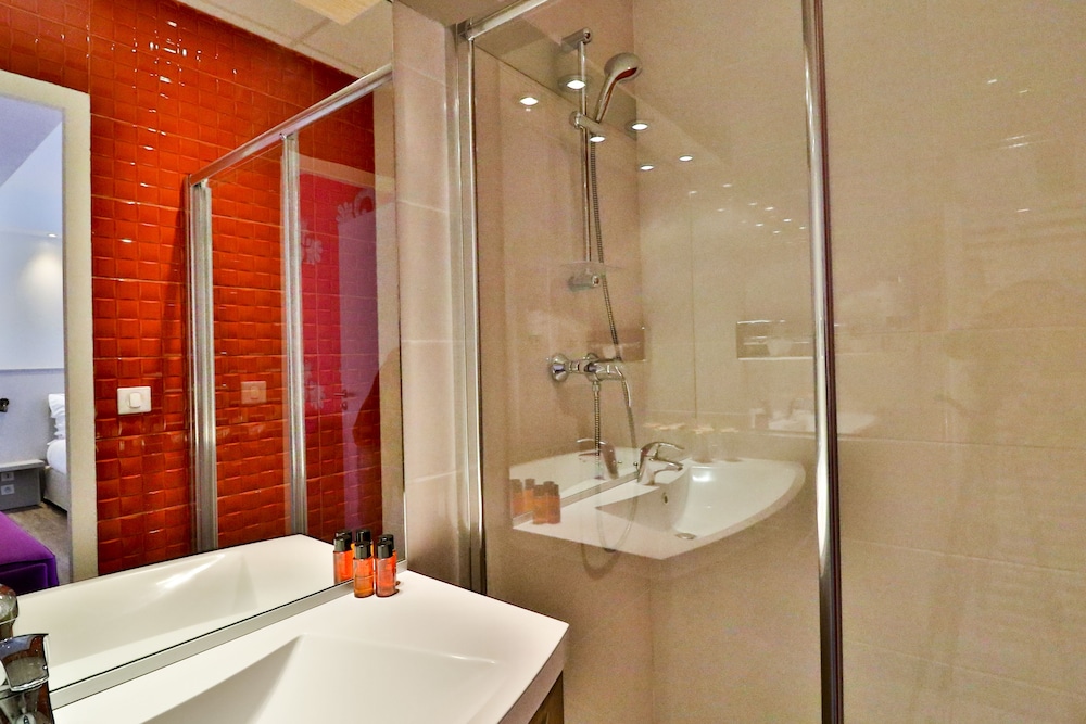 Hotel Provencal 44/50