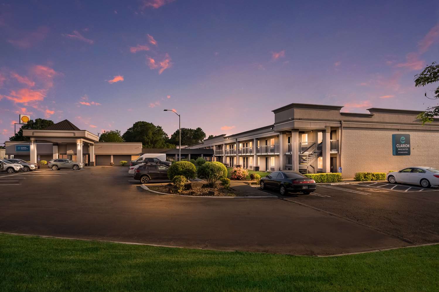 Clarion Inn & Suites Russellville I-40 2/20