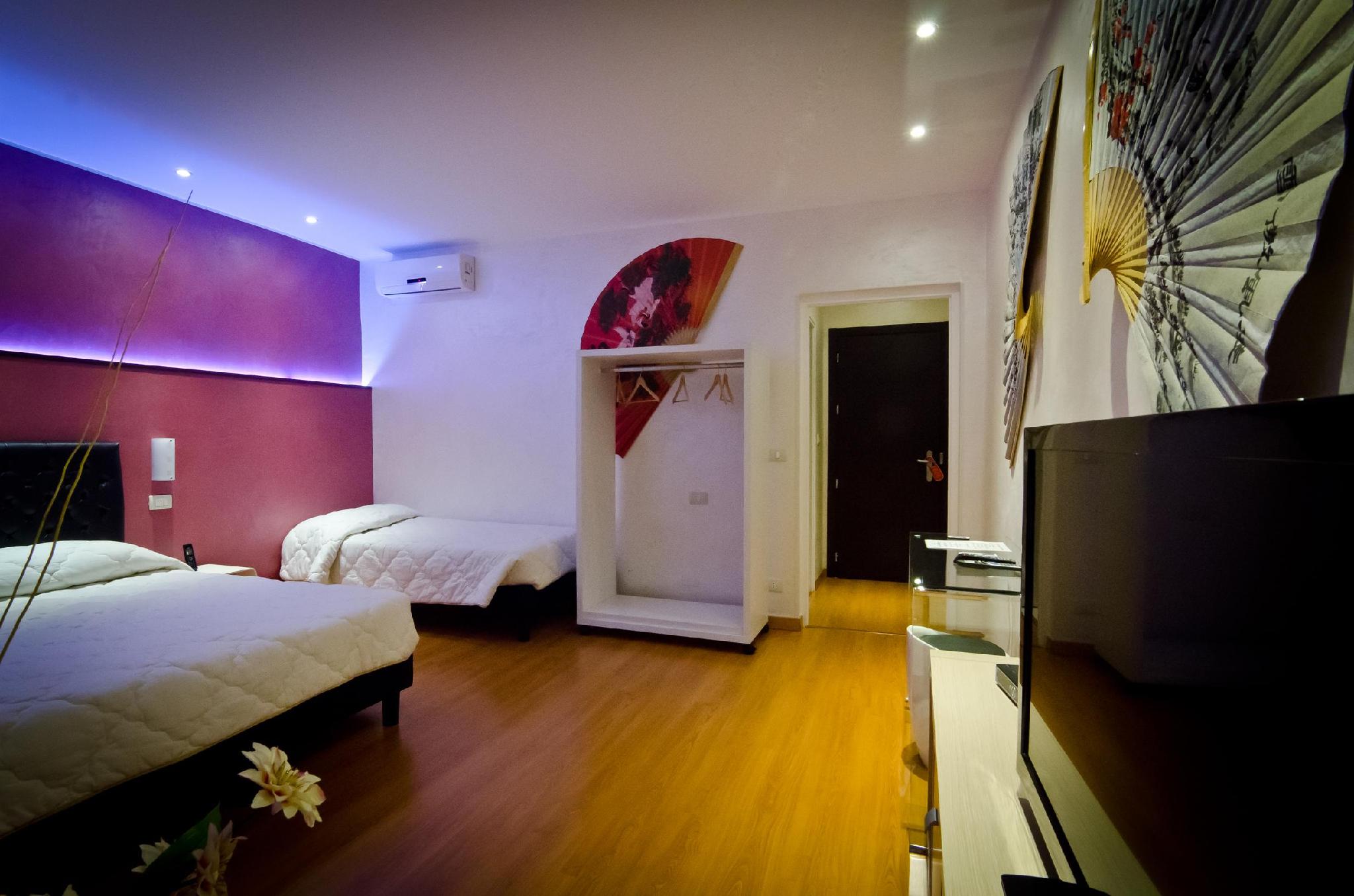 Room, Quadruple, King and Twin Beds