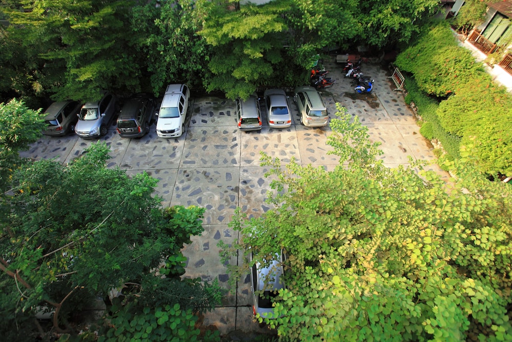 Wungnoy Hotel 58/66