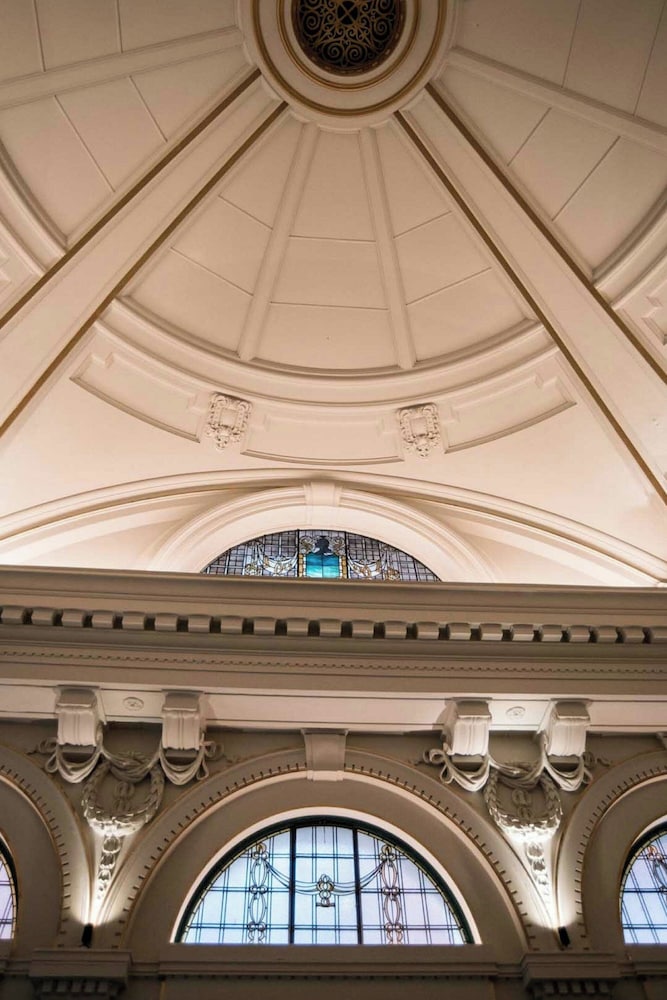 Stock Exchange Hotel 4/46