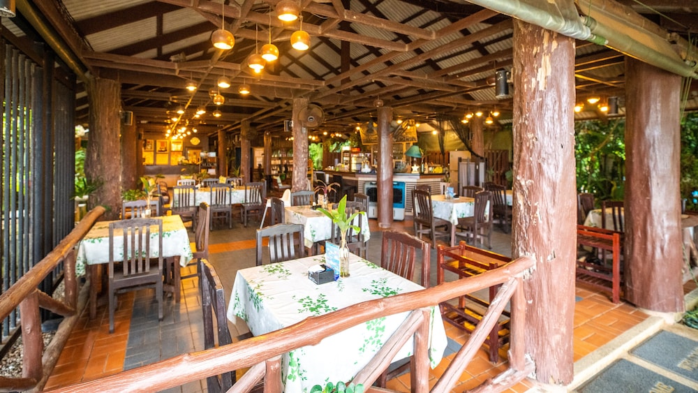 Baan Klang Aow Beach Resort 46/66