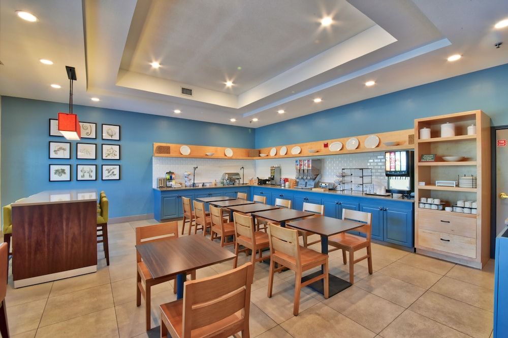 Country Inn & Suites by Radisson, Ocala Southwest 52/62