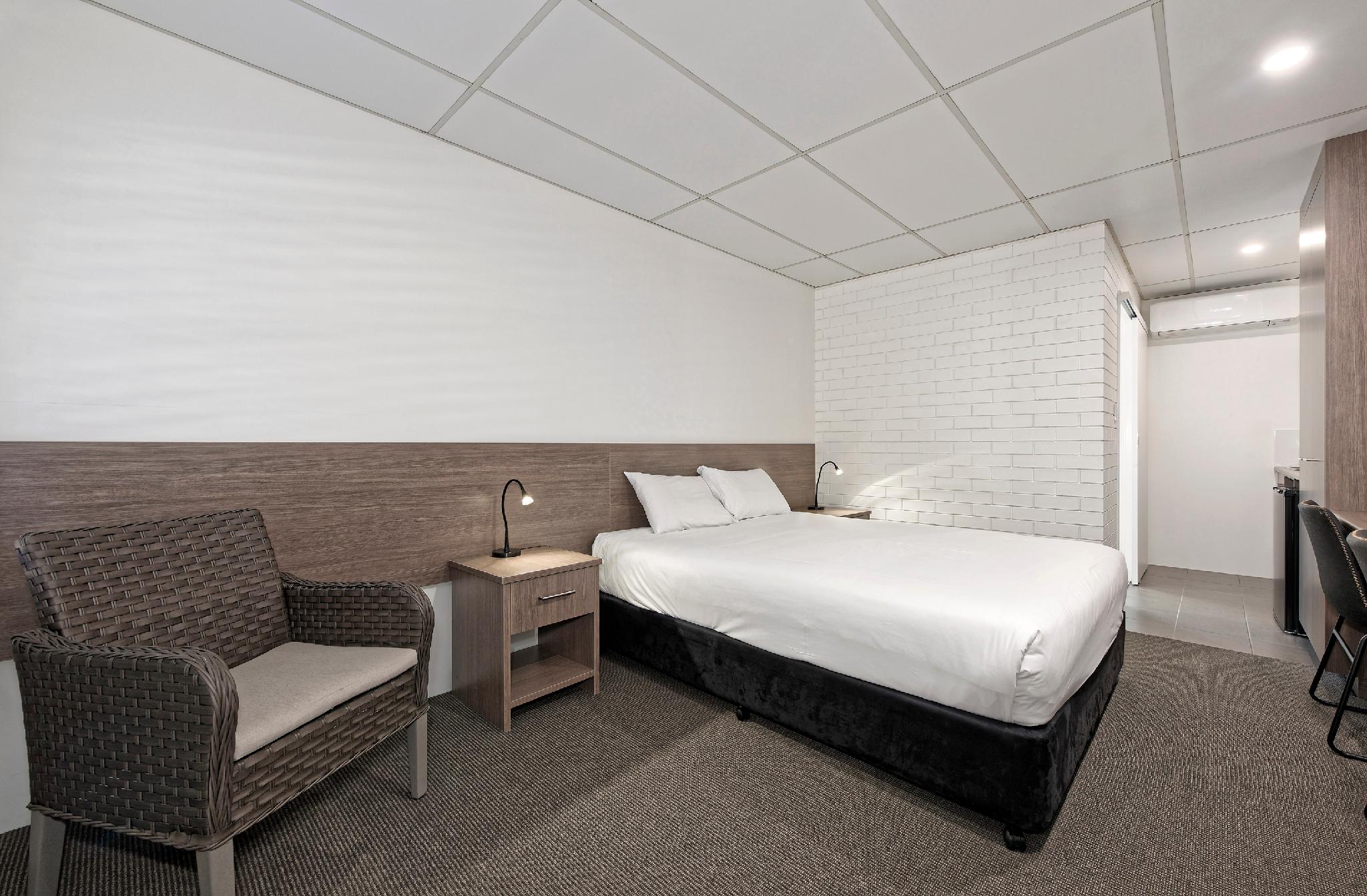 Room, Queen Bed