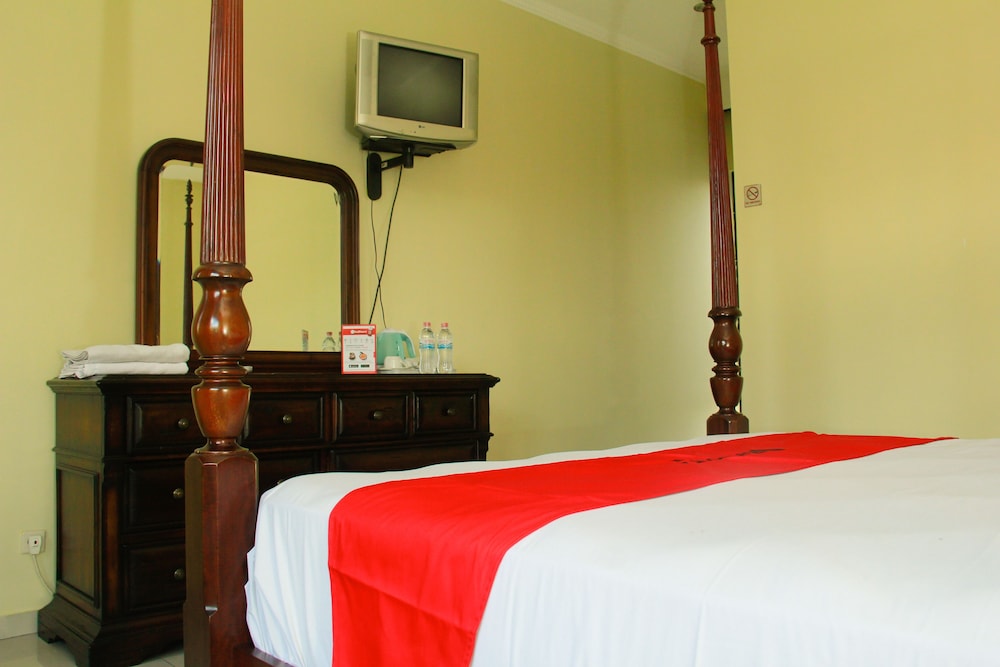 Reddoorz Sersan Bajuri 38/54