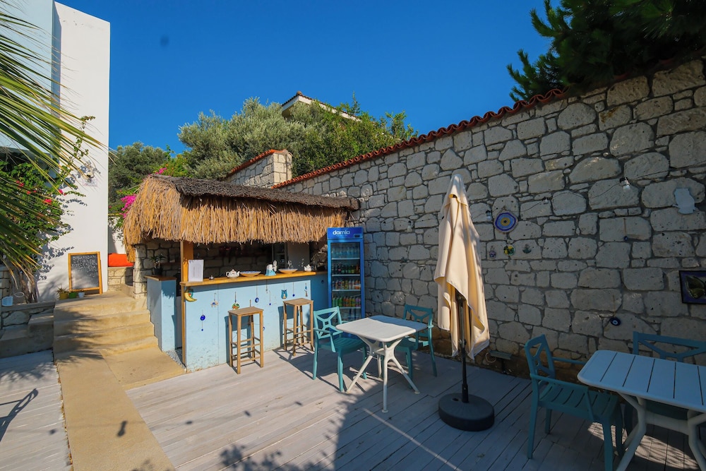 Kybele Alacati 24/50