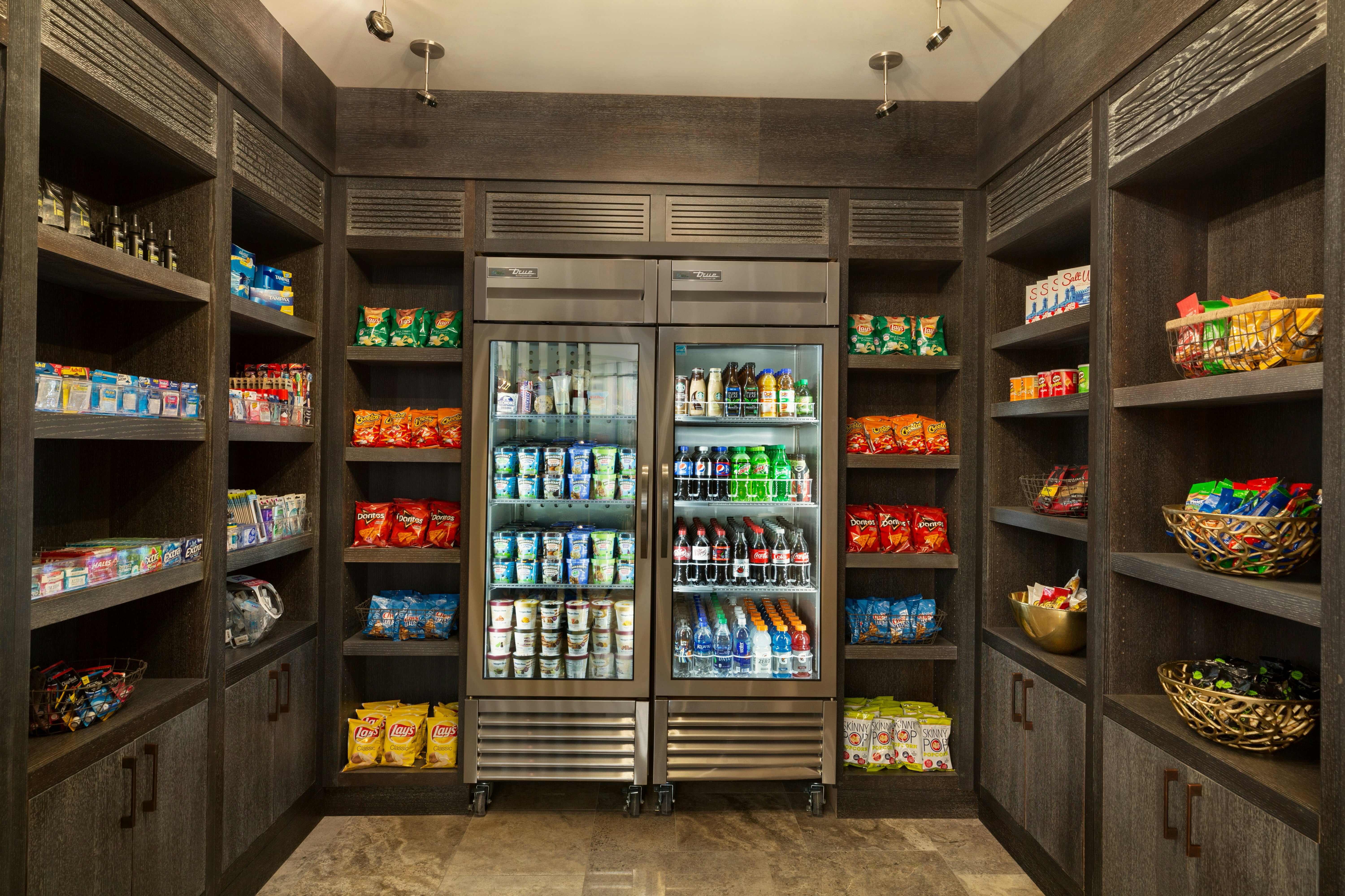 Hoodoo Moab, Curio Collection by Hilton 45/48