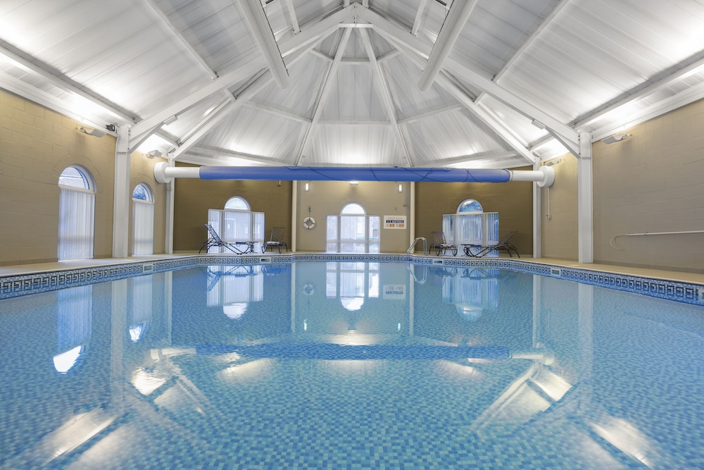 swimming pool spa